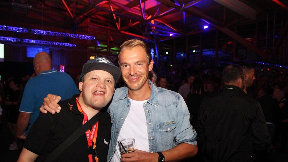 Auf der Eskara &Uuml;30-Party in Essenbach war wieder viel los.