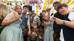 Die Partybilder vom Freitag, 7. August, aus dem Festzelt Nothaft. Die Partybilder vom Freitag, 7. August, aus dem Festzelt Nothaft.