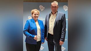 Um den Posten als Landrat m&uuml;ssen Claudia Geilersdorfer und Alfred Holzner in die Stichwahl.
