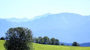 Das Wetter in Bayern bleibt - nach kurzer Durststrecke am Freitag - vielerorts  sp&auml;tsommerlich.