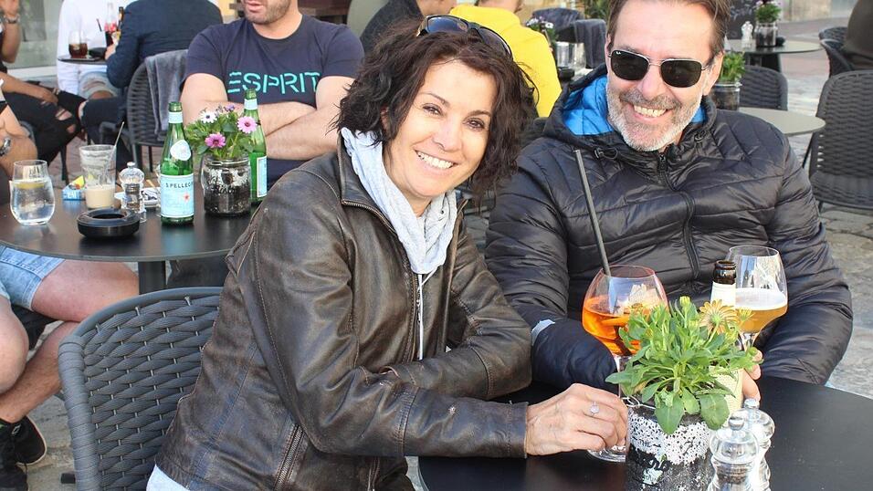 Die Landshuter genießen die neuen Freiheiten und das gute Wetter. Die Landshuter genießen die neuen Freiheiten und das gute Wetter.