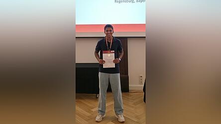 Der 15-j&auml;hrige Devang Nellooli vom Werner-von-Siemens-Gymnasium hat es geschafft: Er ist im deutschen Nationalteam der International Junior Science Olympiad (IJSO).