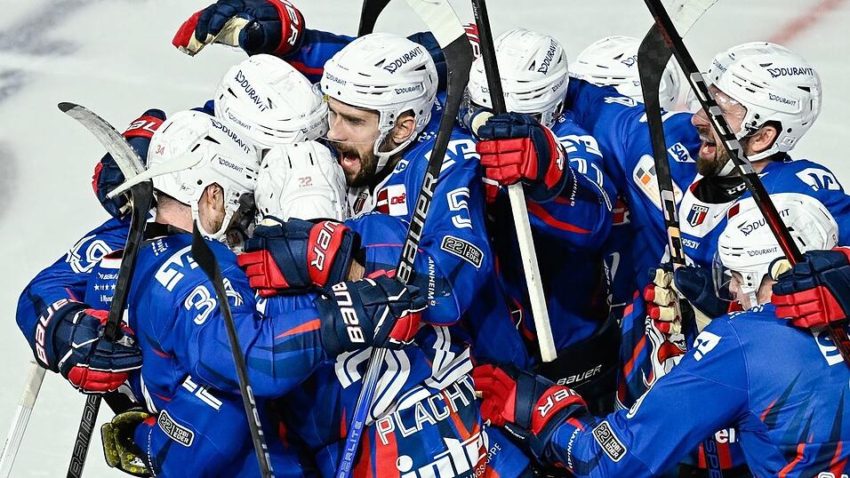 Adler Mannheim gewinnt den Verlängerungs-Krimi gegen RB München.