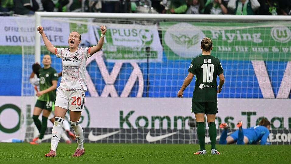 Münchner Jubel in Wolfsburg: Franziska Kett feiert das Tor zum 2:1.