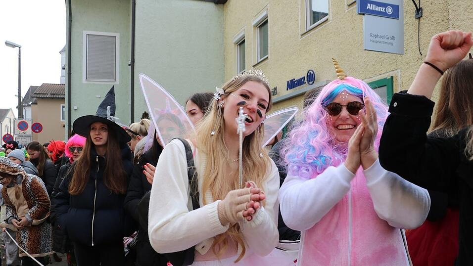 Beim Bogener Faschingsumzug war einiges geboten.