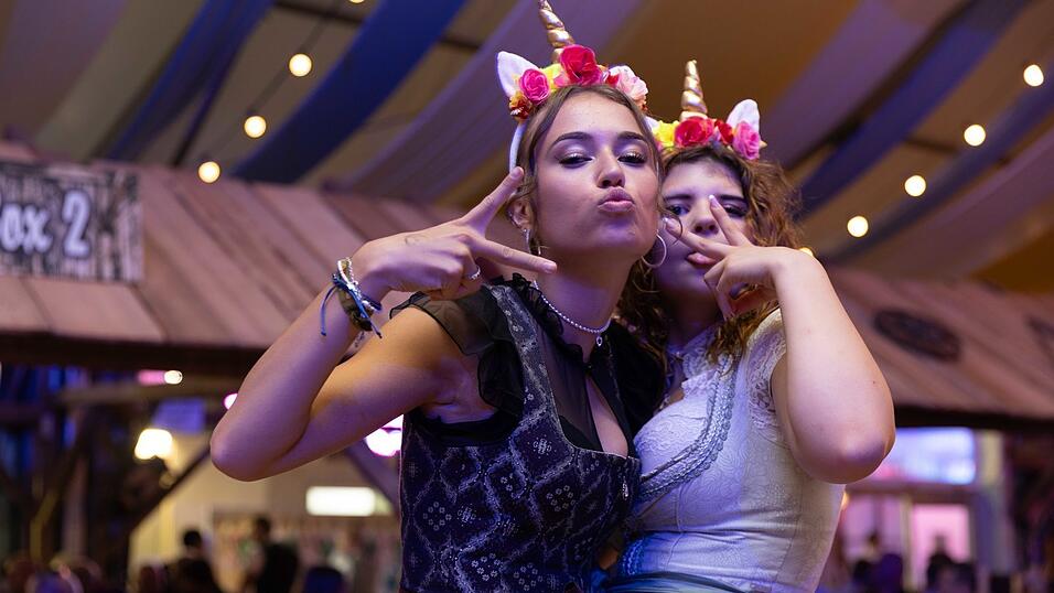 Die Partybilder vom Freitag, 7. August, aus dem Festzelt Reisinger. Die Partybilder vom Freitag, 7. August, aus dem Festzelt Reisinger.