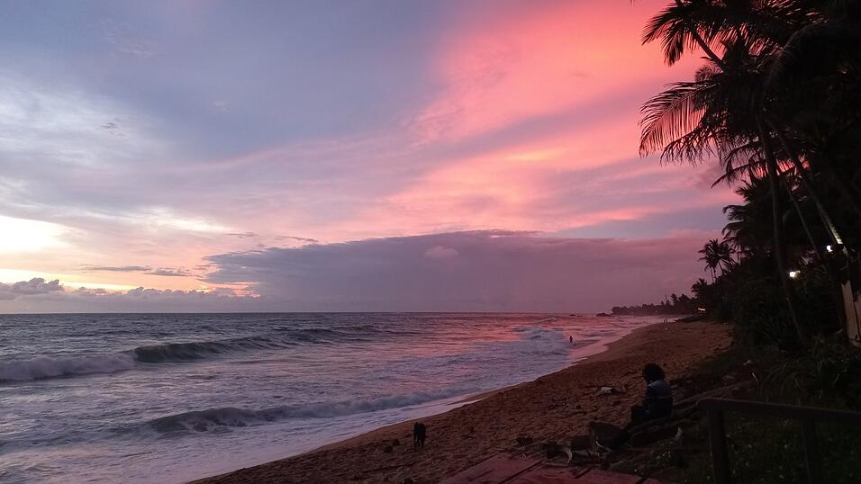 Die Stadt Galle liegt direkt an der Küste. Hier kann man es am Strand gut aushalten.
