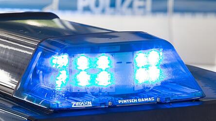 Vor dem Amtsgericht Landshut gab es einen Polizeieinsatz nach der Flucht eines Tatverd&auml;chtigen. (Symbolbild)