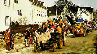 Hohe Beteiligung erfuhr der Faschingszug vor 40 Jahren. Hohe Beteiligung erfuhr der Faschingszug vor 40 Jahren.