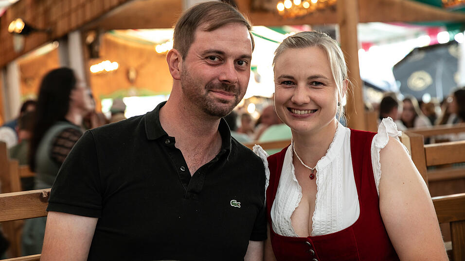 Die Partybilder vom Montag, 18. August, aus dem Festzelt Weckmann. Die Partybilder vom Montag, 18. August, aus dem Festzelt Weckmann.