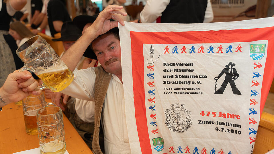 Die Partybilder vom Freitag, 11. August 2023, aus dem Festzelt Nothaft. Die Partybilder vom Freitag, 11. August 2023, aus dem Festzelt Nothaft.