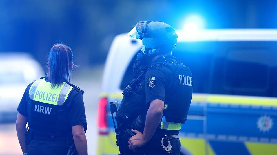 Die Polizei ist in Dortmund zu einem Gro&szlig;einsatz ausger&uuml;ckt.