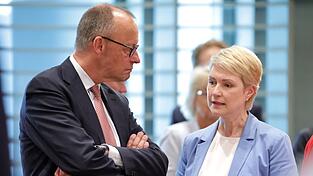 Manuela Schwesig und Friedrich Merz sind in den vergangenen Wochen &ouml;fter aneinandergeraten. Ausgang - unklar.