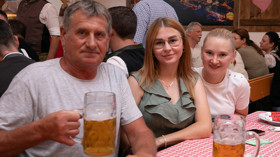 Die Partybilder vom Freitag, 15. August, aus dem Festzelt Greindl. Die Partybilder vom Freitag, 15. August, aus dem Festzelt Greindl.