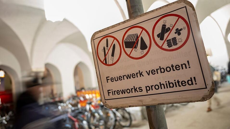 In der Innenstadt ist Pyrotechnik verboten. (Archivbild)