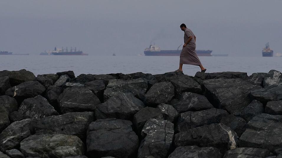 Weil die Stra&szlig;e von Hormus infolge des Iran-Kriegs praktisch gesperrt ist, ist der Schiffsverkehr zum Erliegen gekommen. (Archivbild)