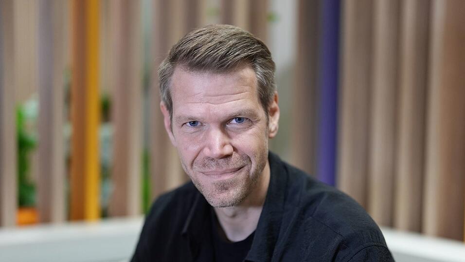 HSV-Vorstand Eric Huwer w&uuml;rde ein Engagement von Bayern-Funktion&auml;rin Kathleen Kr&uuml;ger begr&uuml;&szlig;en.