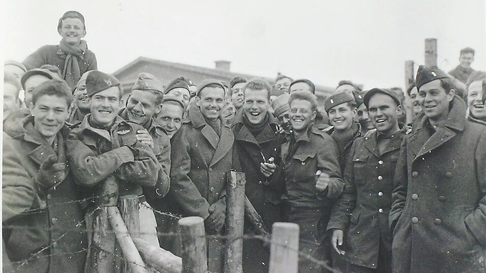 Am 29. April 1945 war für die im Stalag VII A gefangenen Menschen der Tag der Befreiung gekommen. Am 29. April 1945 war für die im Stalag VII A gefangenen Menschen der Tag der Befreiung gekommen.