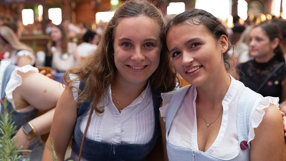 Die Partybilder vom Sonntag, 9. August, aus dem Festzelt Wenisch. Die Partybilder vom Sonntag, 9. August, aus dem Festzelt Wenisch.