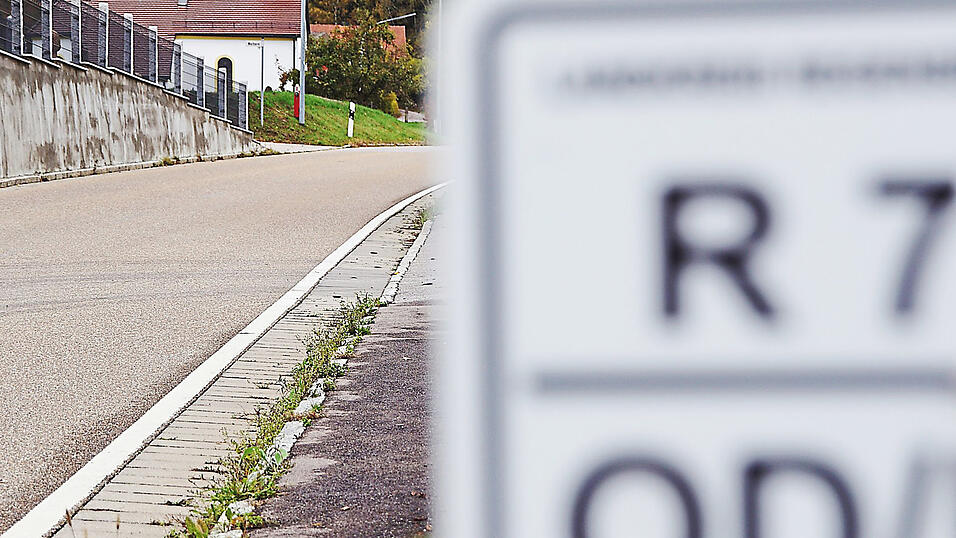 Die R 7 bei Weihern ist nicht nur Spitzenreiter beim Raser-Ranking für das Stadtgebiet Wörth. Einige der schnellsten Raser der ganzen Oberpfalz wurden laut der Verkehrsüberwachung dort geblitzt. (Archivfoto) Die R 7 bei Weihern ist nicht nur Spitzenreiter beim Raser-Ranking für das Stadtgebiet Wörth. Einige der schnellsten Raser der ganzen Oberpfalz wurden laut der Verkehrsüberwachung dort geblitzt. (Archivfoto)