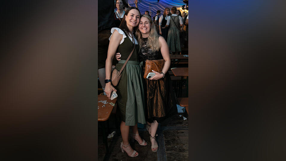 Die Partybilder vom Freitag, 15. August, aus dem Festzelt Wenisch. Die Partybilder vom Freitag, 15. August, aus dem Festzelt Wenisch.