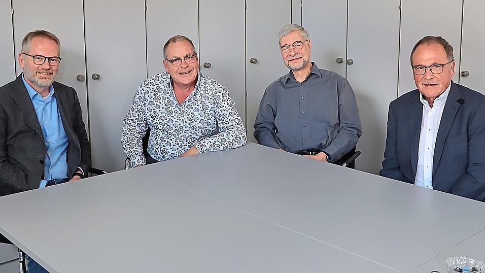 Prof. Dr. Jochen Grassinger, Dr. Christian Waas, Dr. Matthias Demandt und Johann Ertl, stellvertretender Vorsitzender des &Auml;rztlichen Kreisverbands, m&ouml;chten die &Ouml;ffentlichkeit sensibilisieren.