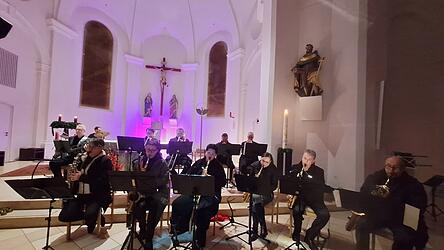 Die Big Band der Musikschule Summer bei ihrem Auftritt.