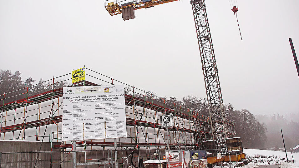 Das Kinderhaus Schwarzer Helm nimmt konkrete Formen an, der Rohbau steht. Wer betreibt es?
