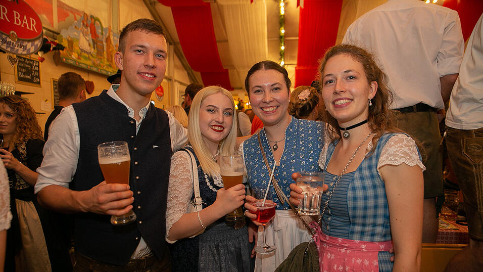 Die Partybilder von Samstag, 20. August 2022, aus dem Festzelt Greindl.