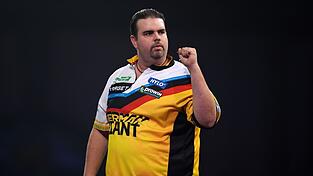 Gabriel Clemens jubelt in Satz eins.