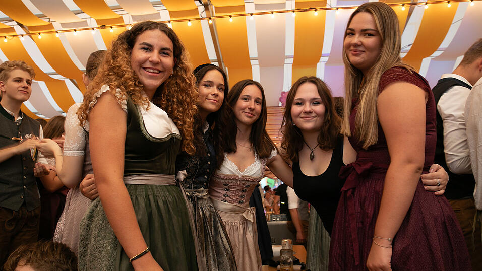 Die Partybilder vom Sonntag, 17. August, aus dem Festzelt Nothaft. Die Partybilder vom Sonntag, 17. August, aus dem Festzelt Nothaft.