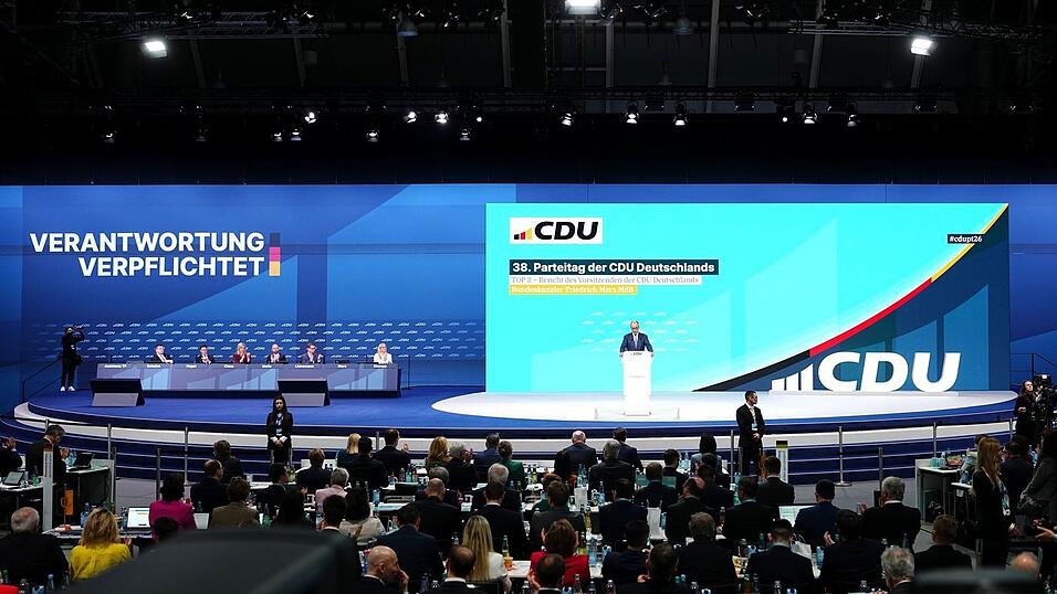 Der Bundesparteitag will eine Reihe von Anträgen beschließen. Der Bundesparteitag will eine Reihe von Anträgen beschließen.