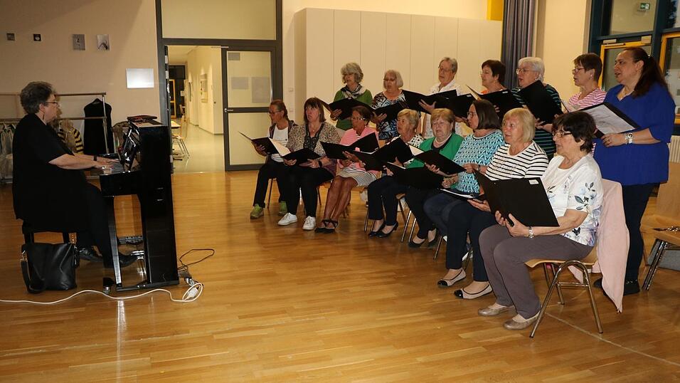Volle Konzentration bei den Proben der Liedertafel.