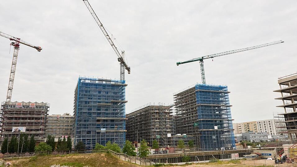 Auf den deutschen Baustellen gilt ab April ein bundesweit einheitliches Tarifgef&uuml;ge.