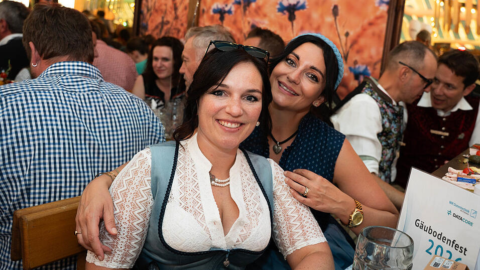 Die Partybilder vom Mittwoch, 12. August, aus dem Festzelt Wenisch. Die Partybilder vom Mittwoch, 12. August, aus dem Festzelt Wenisch.