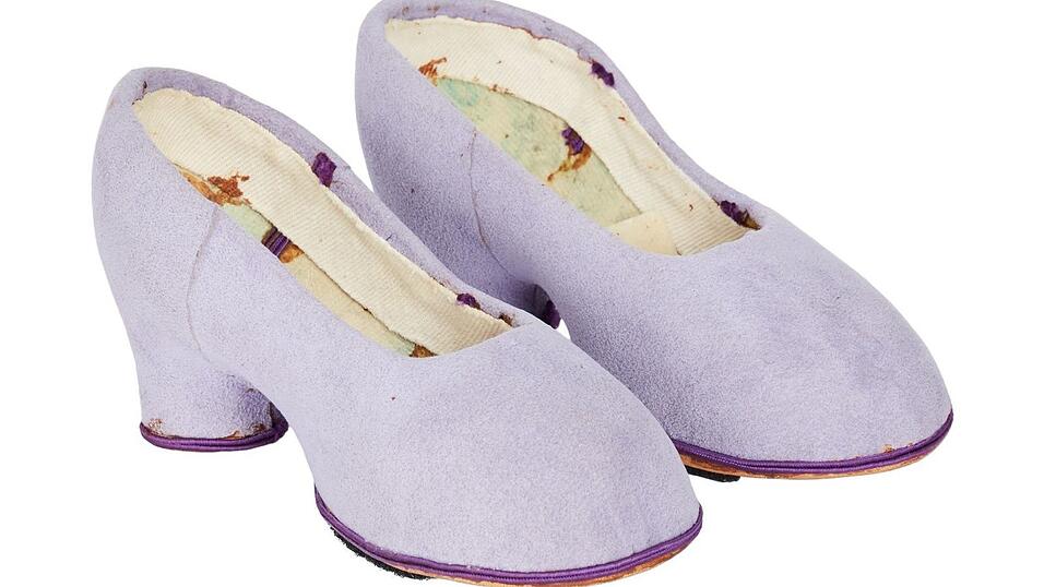 Diese Schuhe trug Miss Piggy in dem Film «Die große Muppet-Sause» (1981). Diese Schuhe trug Miss Piggy in dem Film «Die große Muppet-Sause» (1981).