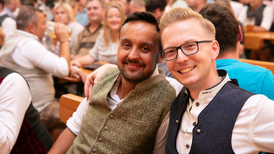 Die Partybilder vom Samstag, 16. August, aus dem Festzelt Nothaft. Die Partybilder vom Samstag, 16. August, aus dem Festzelt Nothaft.
