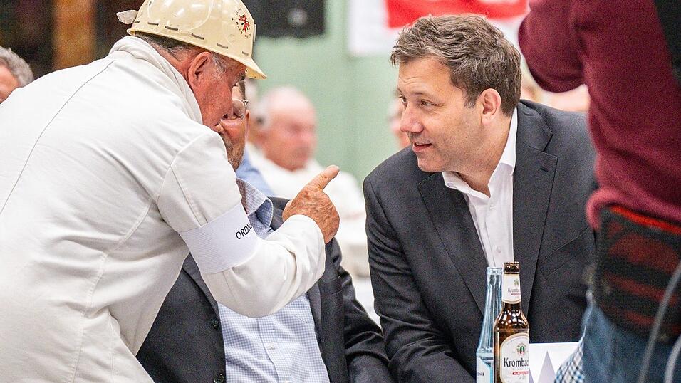 SPD-Chef Lars Klingbeil hat schon einige Ideen, wie die Steuerreform aussehen k&ouml;nnte. (Archivbild)