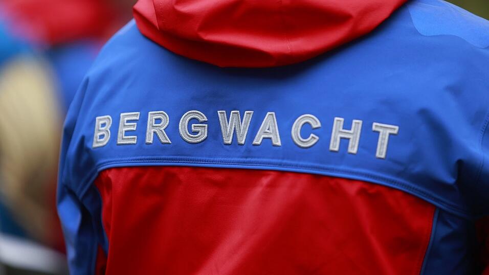 Die Frau war stark unterkühlt und erlitt schwere Verletzungen an Armen und Beinen. (Symbolbild) Die Frau war stark unterkühlt und erlitt schwere Verletzungen an Armen und Beinen. (Symbolbild)