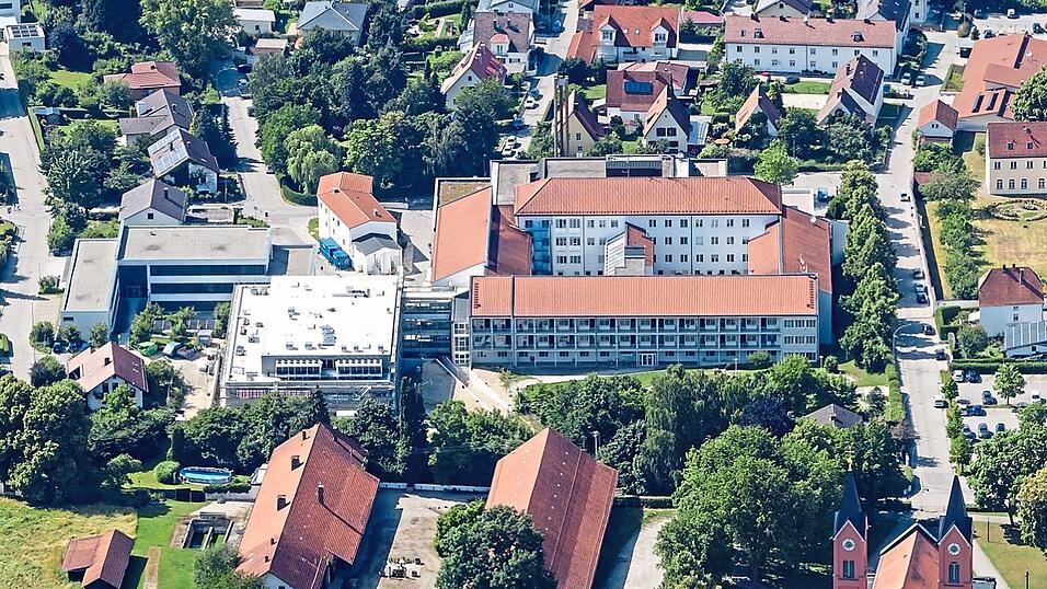 Bürger fürchten um das Krankenhaus Vilsbiburg. Bürger fürchten um das Krankenhaus Vilsbiburg.