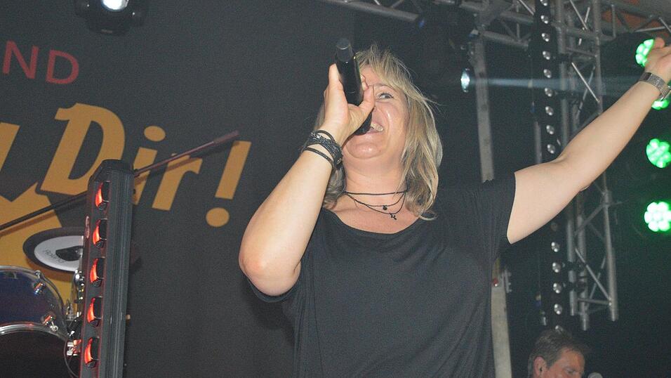 Auch am Samstag besuchten viele Landshuter die Dult.