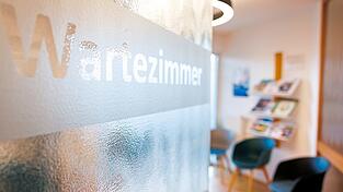 Kommt es durch das Gesundheitssparpaket zu weiteren Terminengp&auml;ssen und l&auml;ngeren Wartezeiten? Die Kassen&auml;rzte warnen davor.