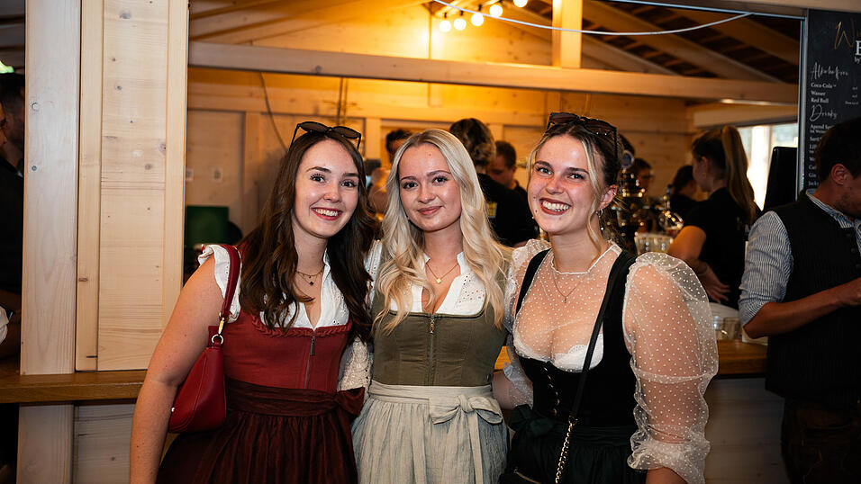 Die Partybilder vom Freitag, 14. August, aus dem Festzelt Reisinger. Die Partybilder vom Freitag, 14. August, aus dem Festzelt Reisinger.