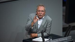 Klaus Ernst bei einer Rede im Bundestag. Dem geh&ouml;rt der Politiker inzwischen schon fast 20 Jahre an.