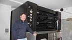 Der neue Backofen ist bereits angeliefert worden. B&auml;ckermeister Arthur Hartl hofft, seine Biob&auml;ckerei Laumer am M&uuml;hlweg zeitnah f&uuml;r die Kunden &ouml;ffnen zu k&ouml;nnen.