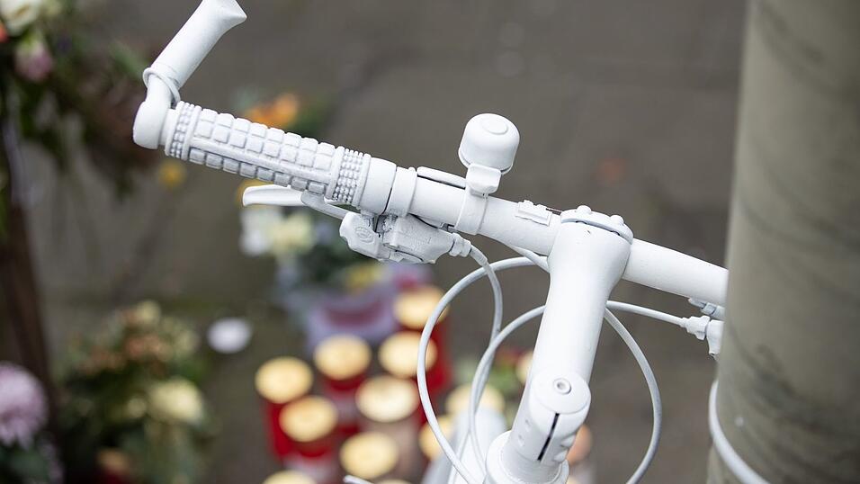 Die Zahl der getöteten Radfahrer stieg um vier Prozent. (Symbolbild) Die Zahl der getöteten Radfahrer stieg um vier Prozent. (Symbolbild)