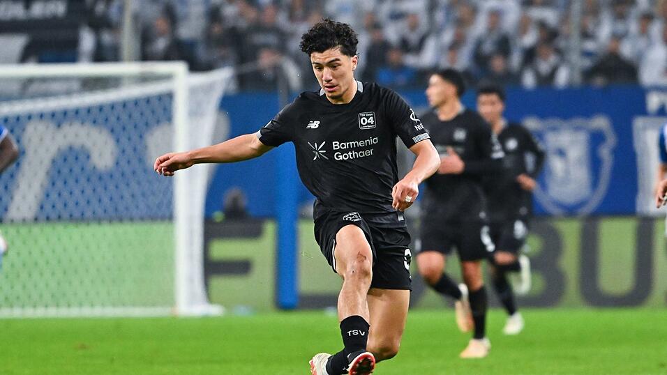 Ibrahim Maza krönte seine starke Leistung mit dem Treffer zum 4:0. Ibrahim Maza krönte seine starke Leistung mit dem Treffer zum 4:0.