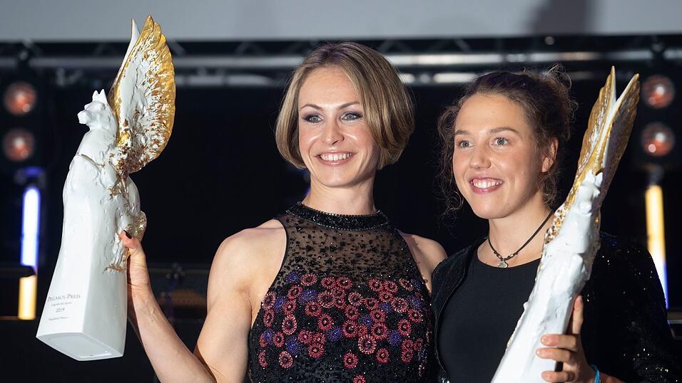 Magdalena Neuner (l) und Laura Dahlmeier trainierten schon als Kinder zusammen. (Archivfoto)