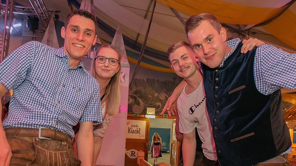 Die Partybilder von Montag, 15. August 2022, aus dem Festzelt Reisinger.