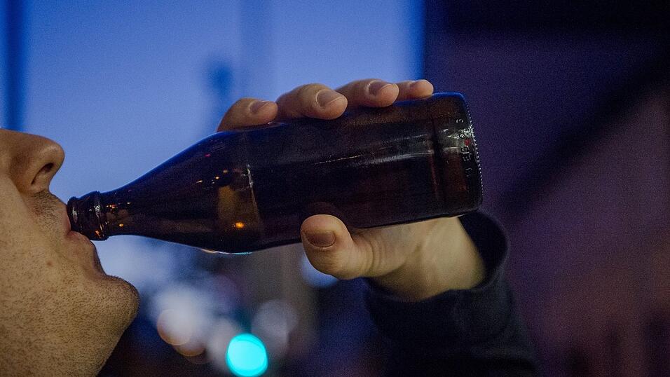 Sein ständiger Alkoholkonsum brachte einen Dingolfinger am Donenrstag auf die Anklagebank des Landauer Amtsgerichts. Sein ständiger Alkoholkonsum brachte einen Dingolfinger am Donenrstag auf die Anklagebank des Landauer Amtsgerichts.